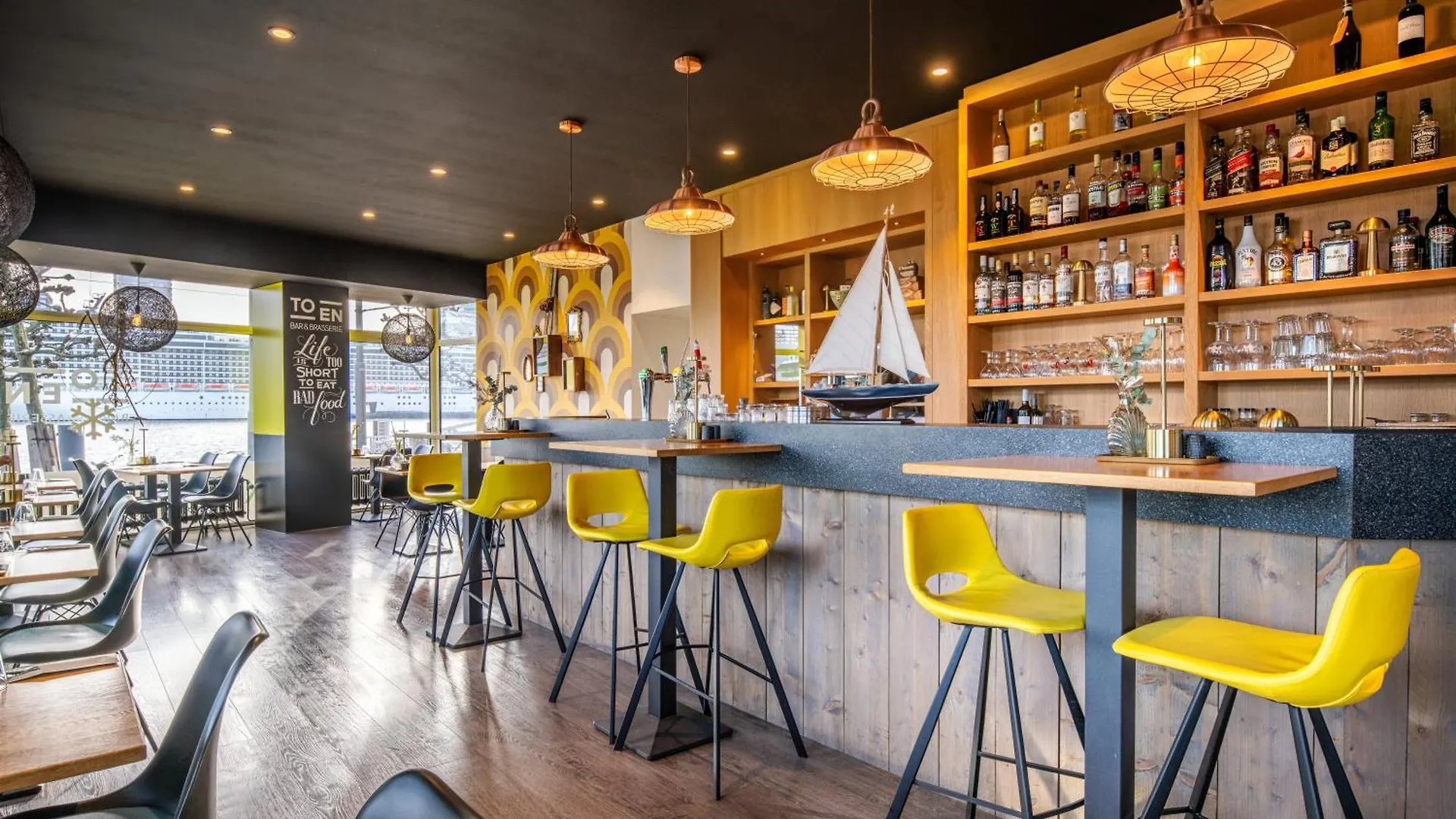 Thon Hotel Rotterdam City Centre 3*,